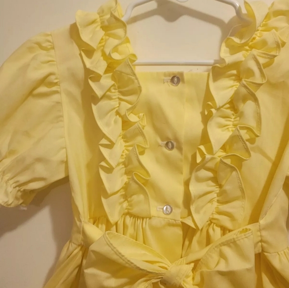 Vintage Mini World Yellow Tiered Lace Ruffle Party Dress 4T Pristine Condition! - Picture 4 of 7